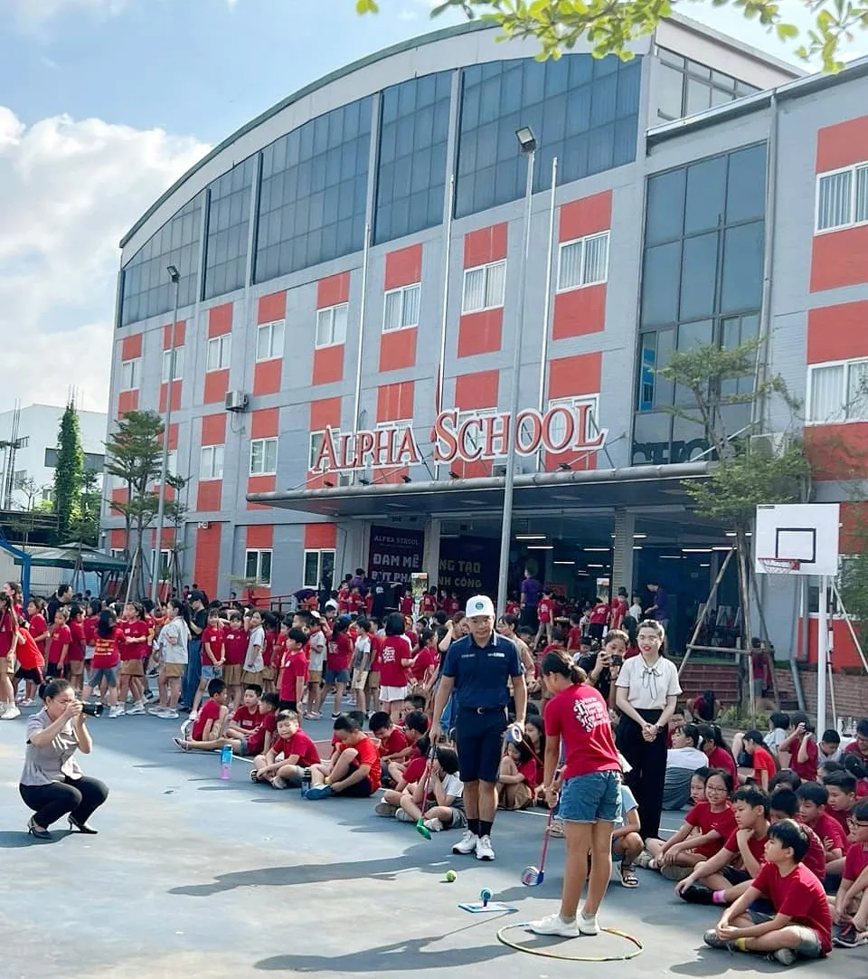 Hoạt động SNAG Golf dành cho nhiều học sinh