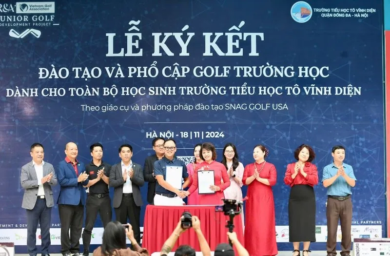 Trường Tiểu học Tô Vĩnh Diện đưa golf vào trường công lập