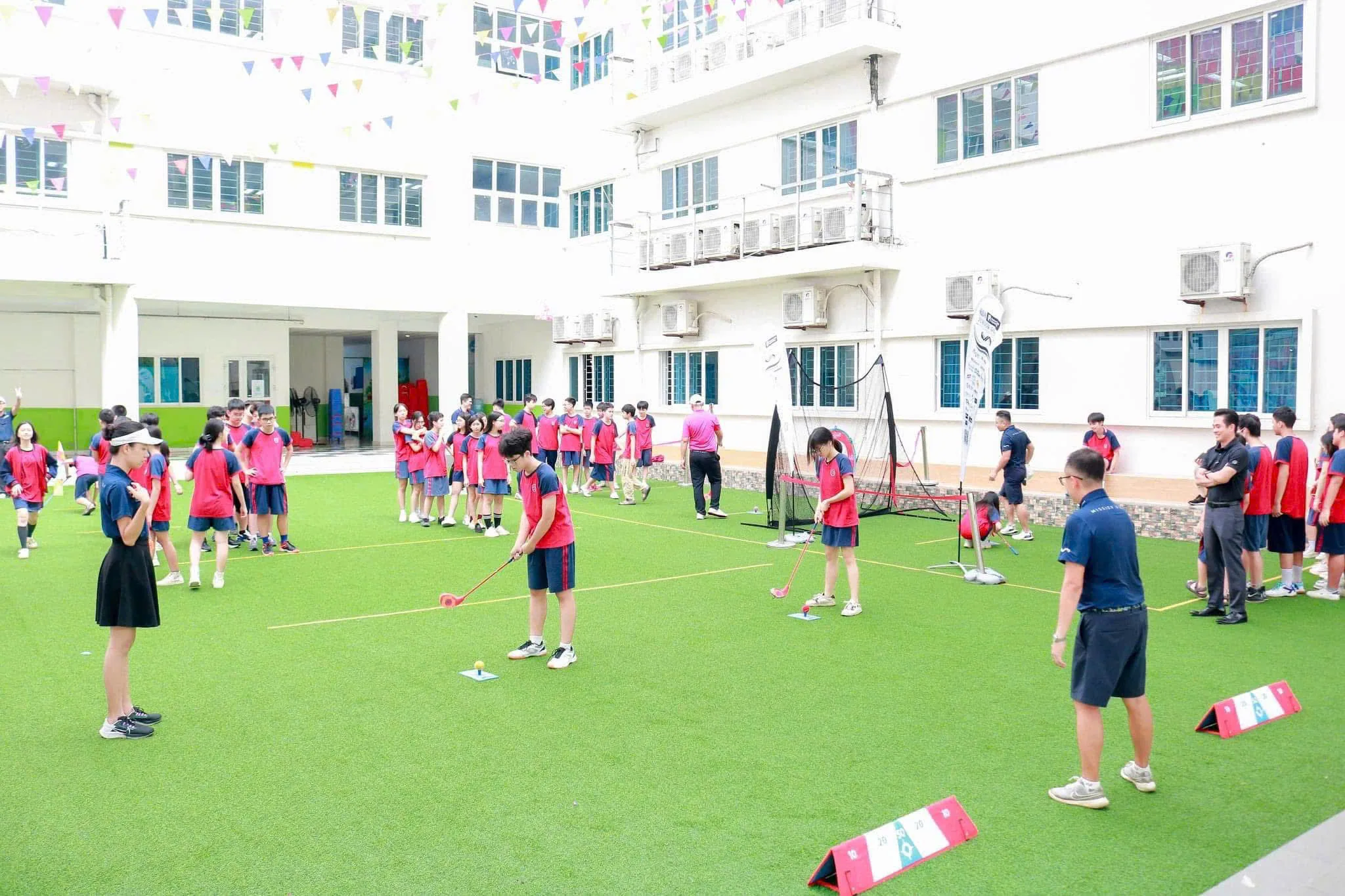 Văn hóa golf: an toàn, chờ lượt và trung thực